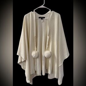 Mark New York Elegant open-front poncho with pom-pom details sparkling one size